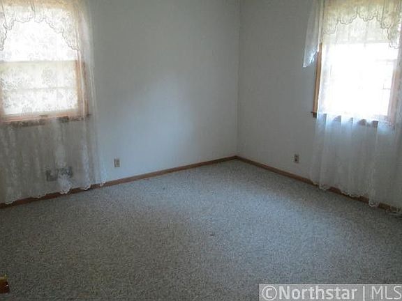 5th image of 344 Ruby Dr