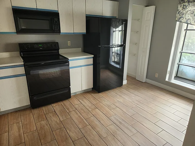 3345 Lucerne Park Dr #3345 — Photo 4