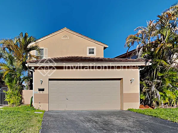 2121 NW 184th Way, Hollywood, FL 33029