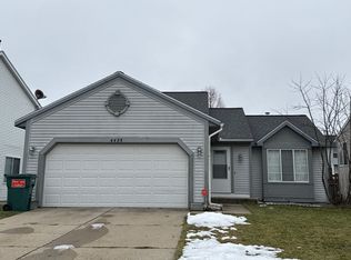 4495 Brookmeadow Dr SE, Kentwood, MI 49512