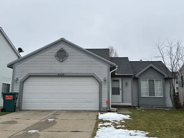 4495 Brookmeadow Dr SE, Kentwood, MI 49512
