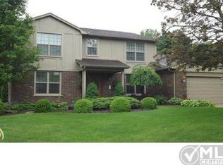 601 Augusta Dr, Rochester Hills, MI 48309