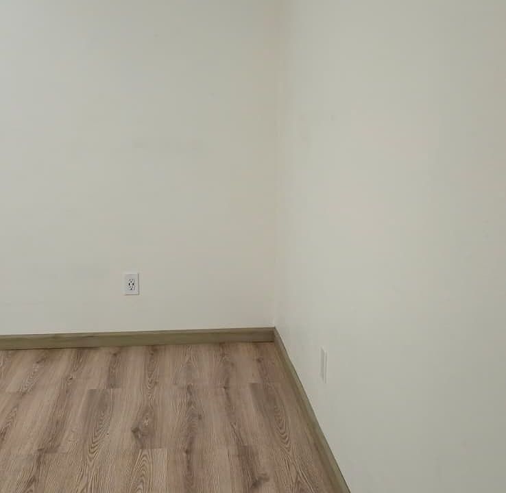 1st image of 5170 E Huntington Ave
