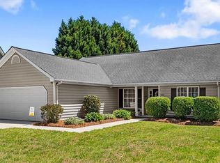 4426 Deacon Ct, High Point, NC 27265