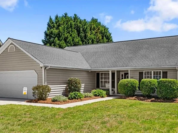 4426 Deacon Ct, High Point, NC 27265