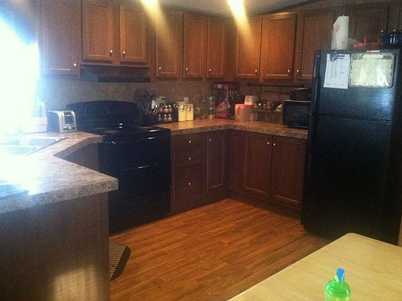 2nd image of 5867 Hazel Dr