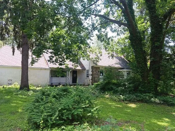 54 Forge Rd, Glen Mills, PA 19342