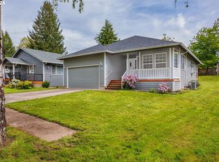216 S 3rd Ave, Ridgefield, WA 98642