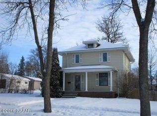 100 Montana Ave, Morris, MN 56267