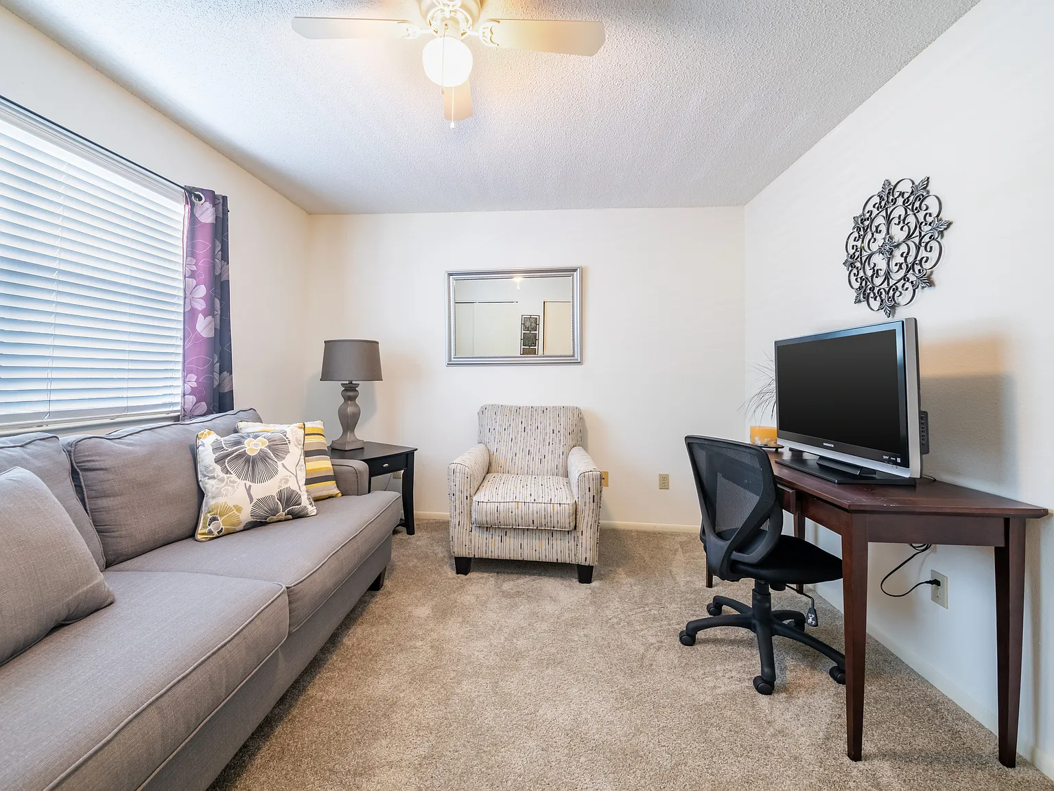 Fisherman's Landing Apartments — Photo 4