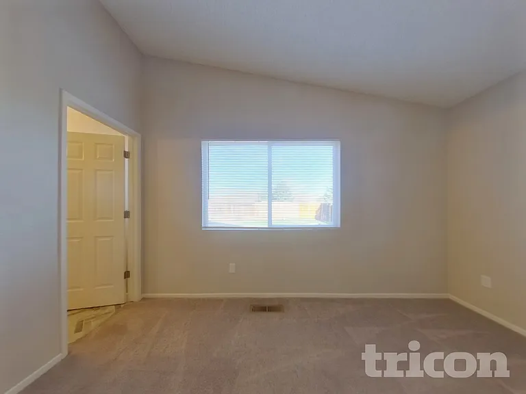 8475 Sopwith Blvd — Photo 9