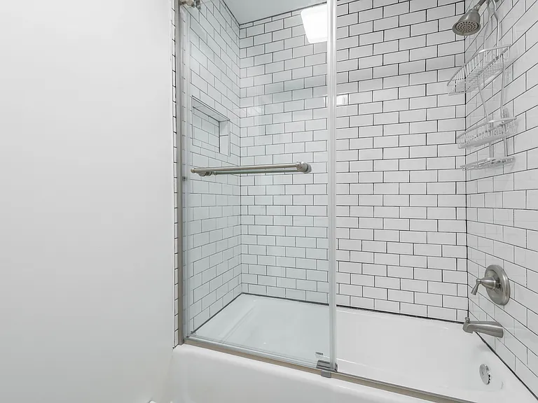 3844 Edgewater Blvd — Photo 28