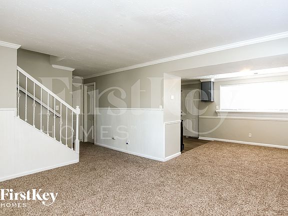 3rd image of 3526 N Faculty Dr
