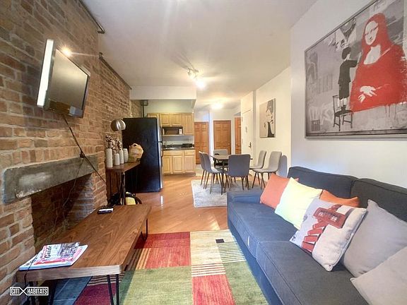 2nd image of 526 9th Ave APT 2