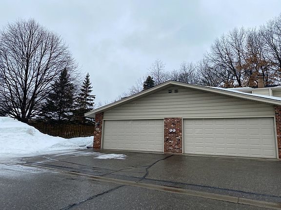2nd image of 2312 Wildwood Trl