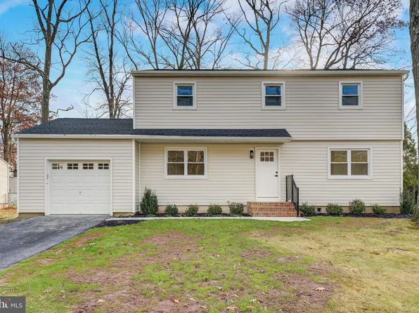 391 Green Ln, Ewing, NJ 08638