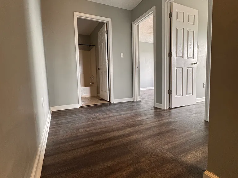 292 Audley Ave #B — Photo 16