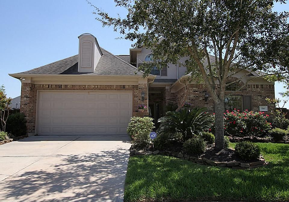2nd image of 3743 Castle Falls Dr