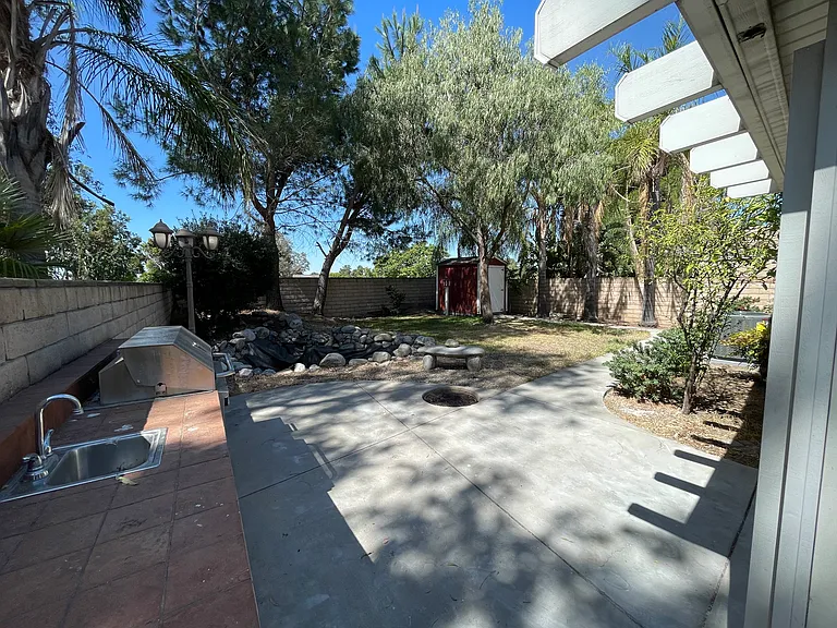 12697 Saffron Ct — Photo 27