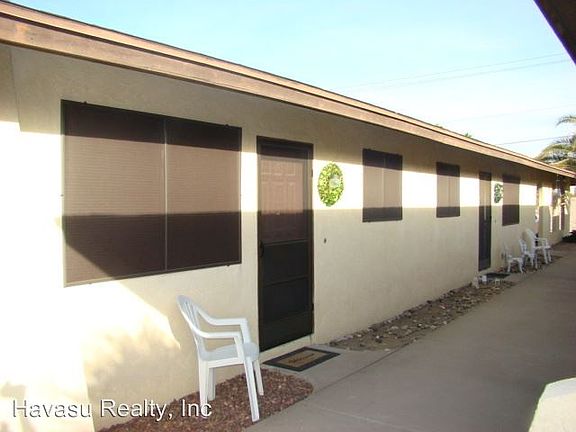 3rd image of 1971 Magnolia Dr APT 2