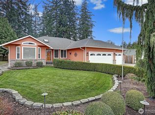 360 Macbrae Dr, Camano Island, WA 98282