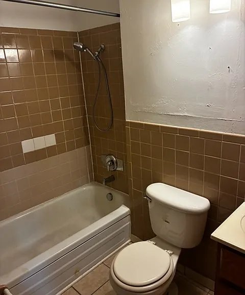 1633 Superior St #2 — Photo 9