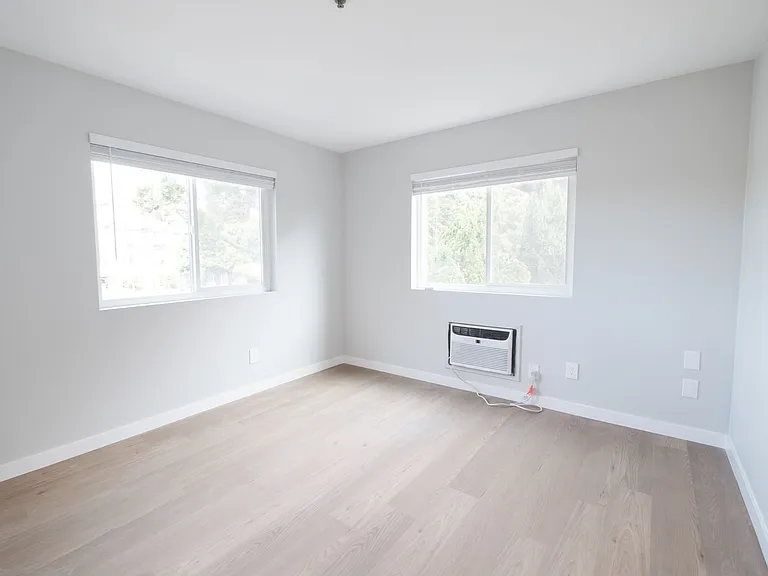 1400 Venice Blvd.- Modern Living in the Heart of Venice Renovated 2 Bedroom Units — Photo 7