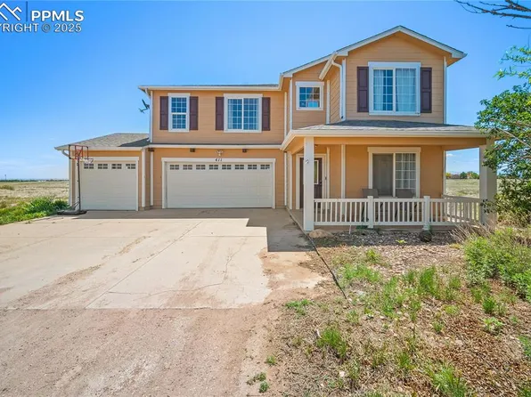 411 N Desert Cove Dr, Pueblo West, CO 81007
