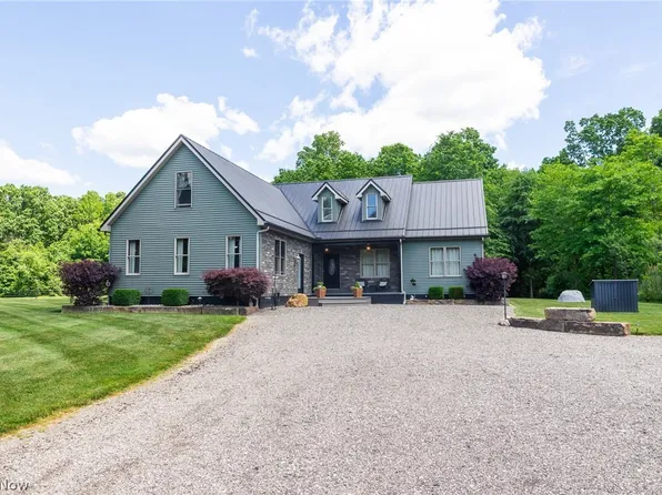 2416 Housel Craft Rd, Bristolville, OH 44402