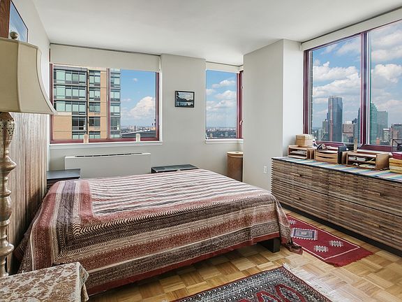 5th image of 4-74 48th Ave APT 38F