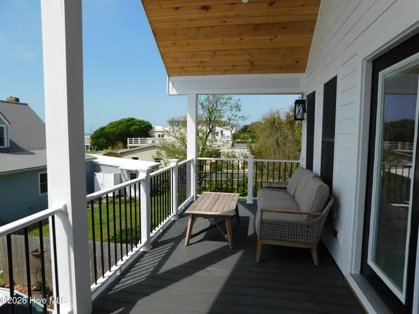 1527 Front St #B, Beaufort, NC 28516