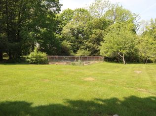 2015 Redding Rd, Fairfield, CT 06824