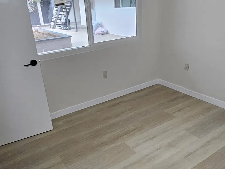 9001 Orion Ave #3 — Photo 5