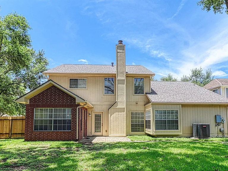 427 Birch Hill Dr — Photo 32