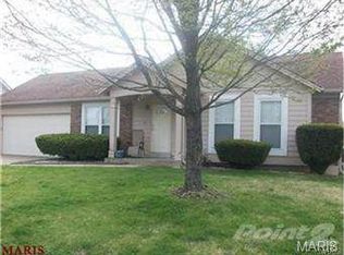 1224 Cloverbrook Dr, Saint Charles, MO 63304