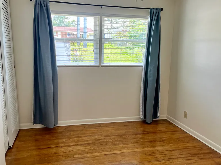 4215 Coffee Dr SW — Photo 12