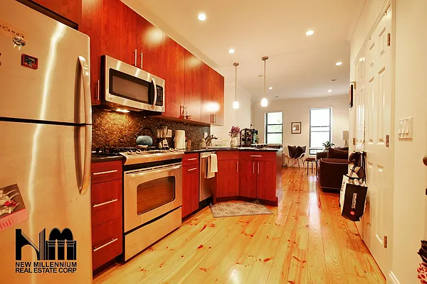 Rented by NMRE | media 21