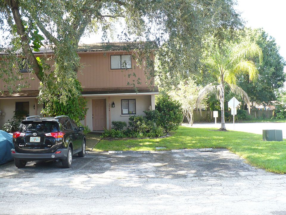 1st image of 3924 Cedar Limb Ct