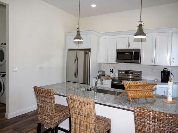 146 S Broadway APT 2