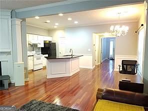 2nd image of 4026 Oak Glenn Dr