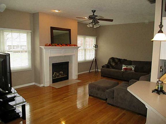 4th image of 32 Laurel Valley Dr