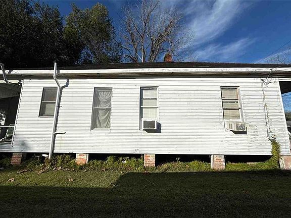 3rd image of 121 Item Ave