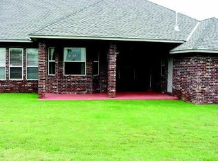 1200 165th, Edmond, OK 73003