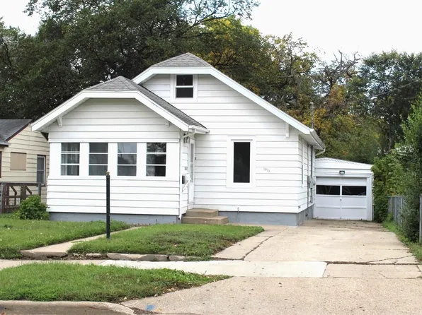 1019 9th St NW, Minot, ND 58703