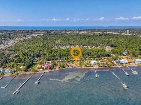 5503 Soundside Dr, Gulf Breeze, FL 32563