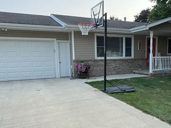 423 W Jack Frost St, Avoca, IA 51521