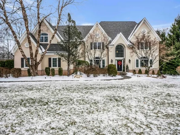 6 Stonehedge Ct, Warren Twp., NJ 07059