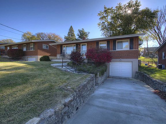 2nd image of 3165 Birch Dr