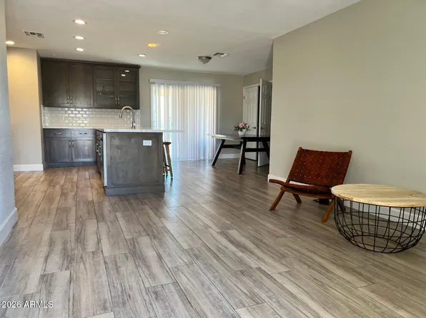 2530 E RANDALL Drive, Tempe, AZ 85288