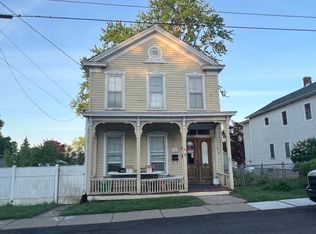 14 Lawrence St, Waterford, NY 12188